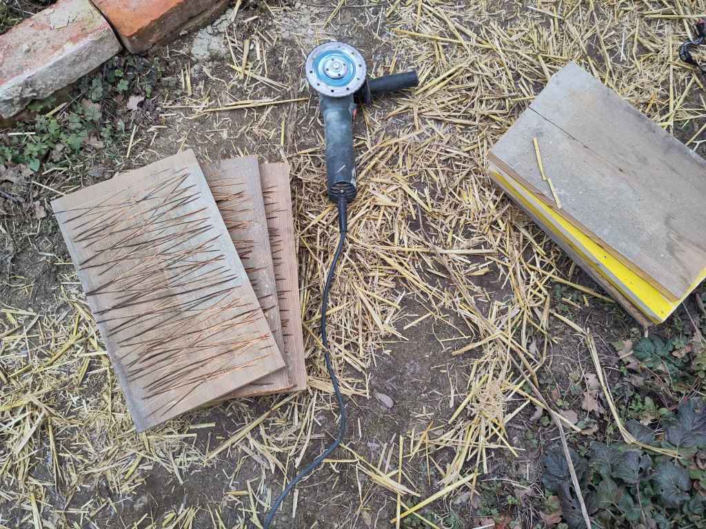 RILLEN FUER FLEDERMAEUSE SCHNEIDEN