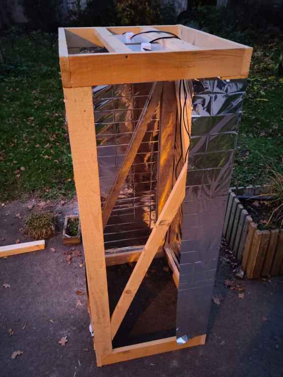 REFLEKTIERENDE FOLIE ANBRINGEN