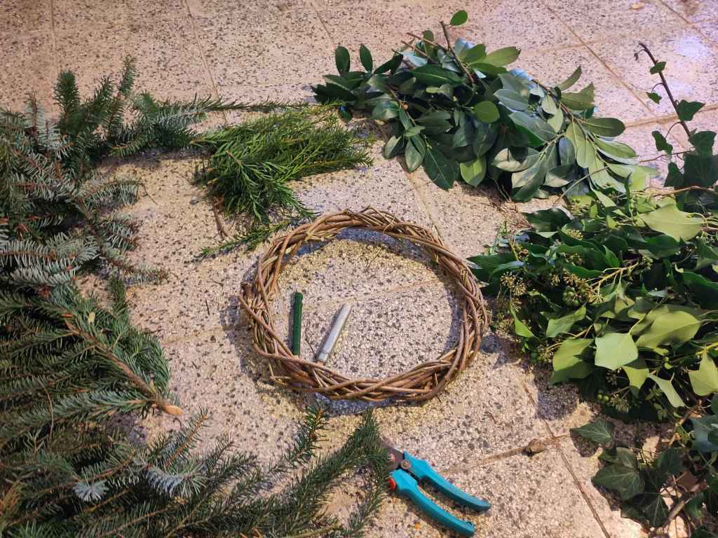 ROHLING IN MITTE LEGEN