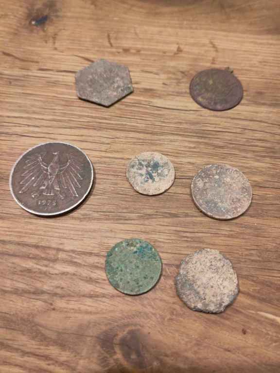 GEFUNDENE HISTORISCHE MUENZEN