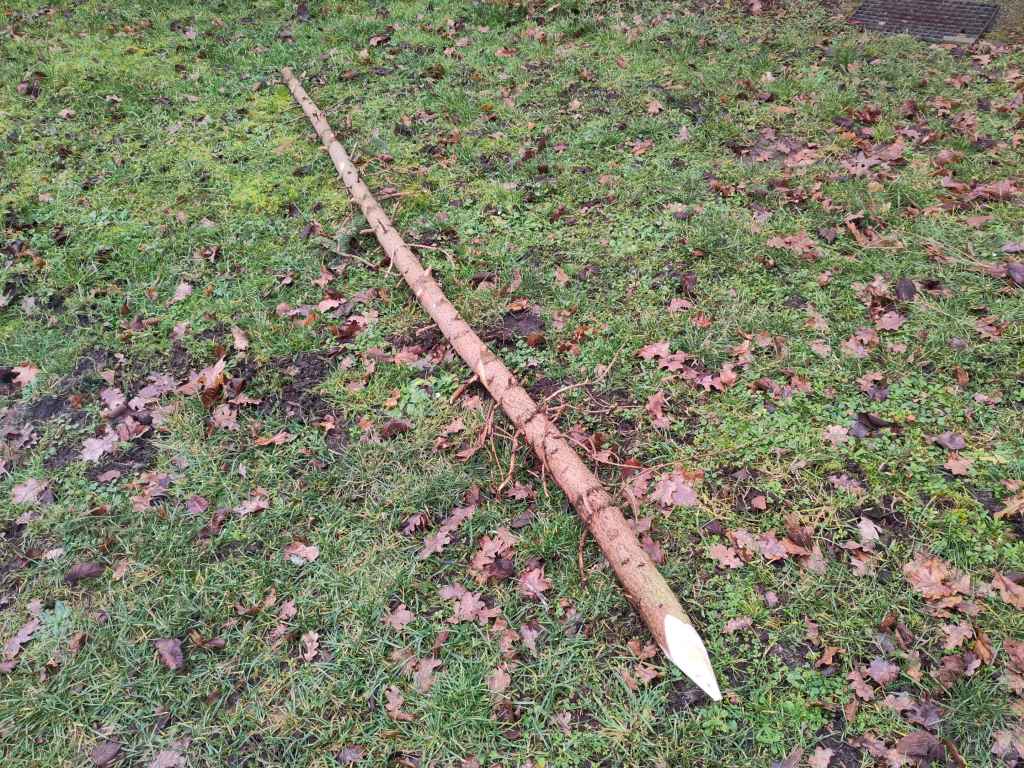 PFOSTEN SPITZ ZUSAEGEN