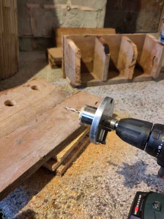 EINFLUGLOECHER BOHREN