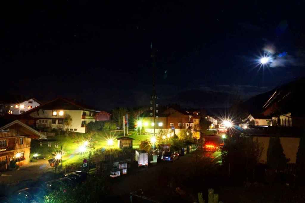 Ofterschwang bei Nacht