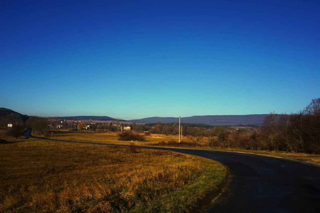 Landstraße bei Hegyesd