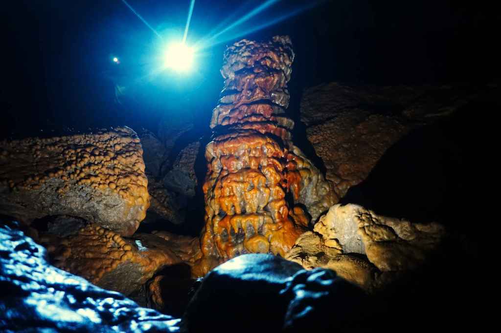 Stalagmiten von unten