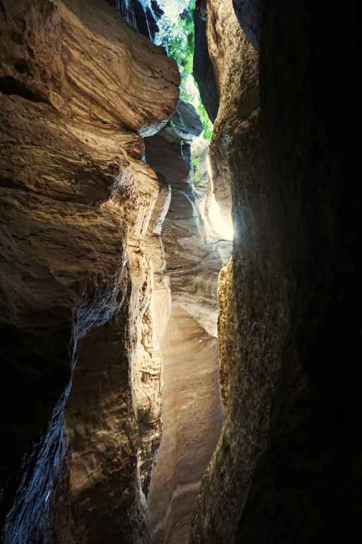 Blick nach oben im Canyon