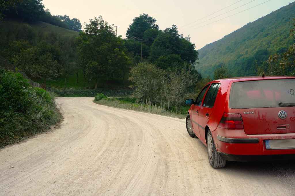 Straße bei Ostrovica