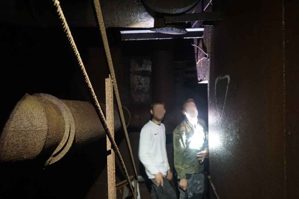 Weiter Runter In Den Bunker