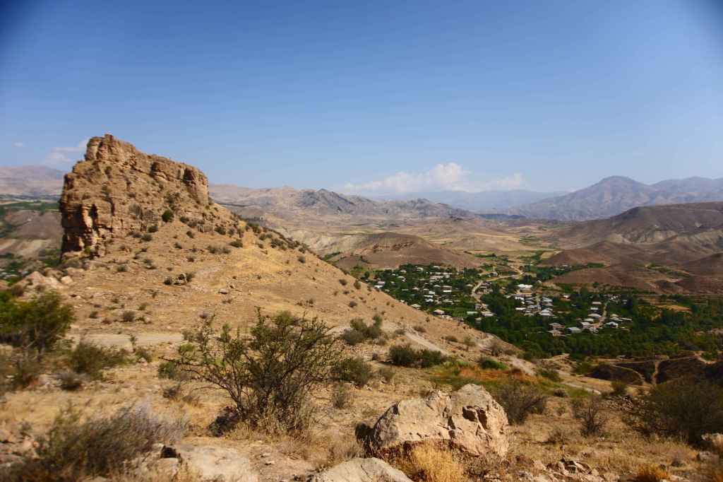 Festung Ertij und Dorf Arpi