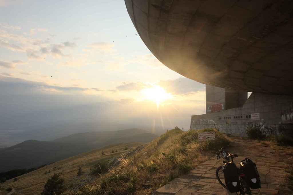 Sonnenuntergang in den Bergen