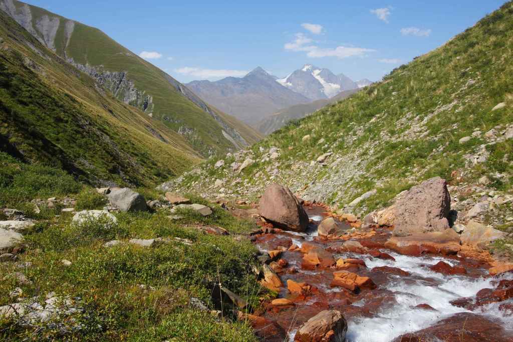 Rote Mineralwasserquelle