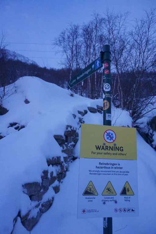 Reinebringen Trailhead