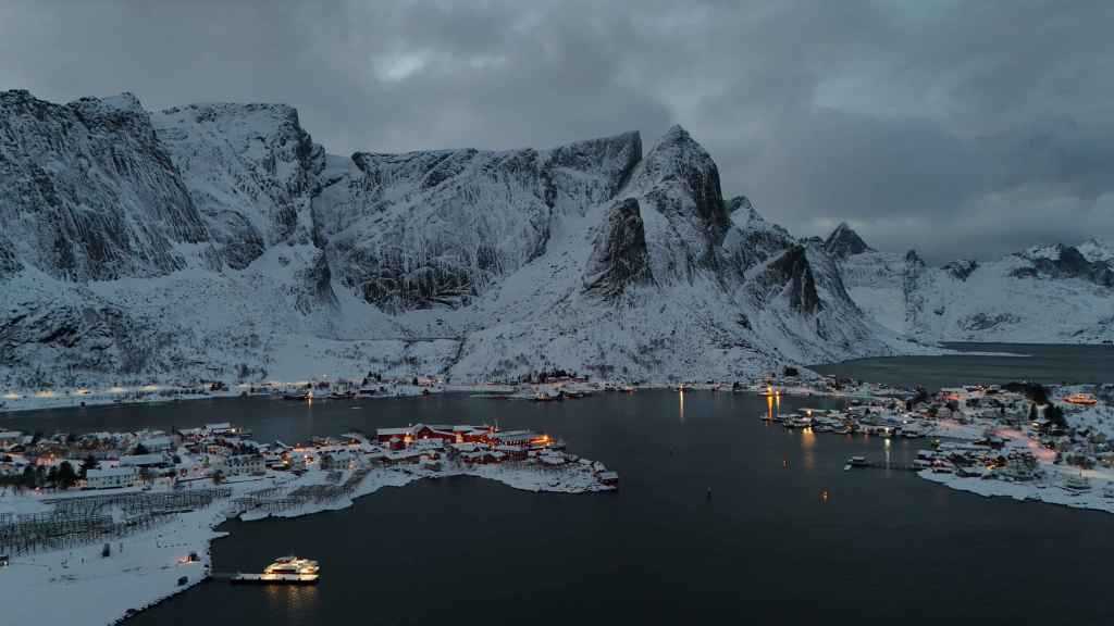 Reine Hafen Von Oben
