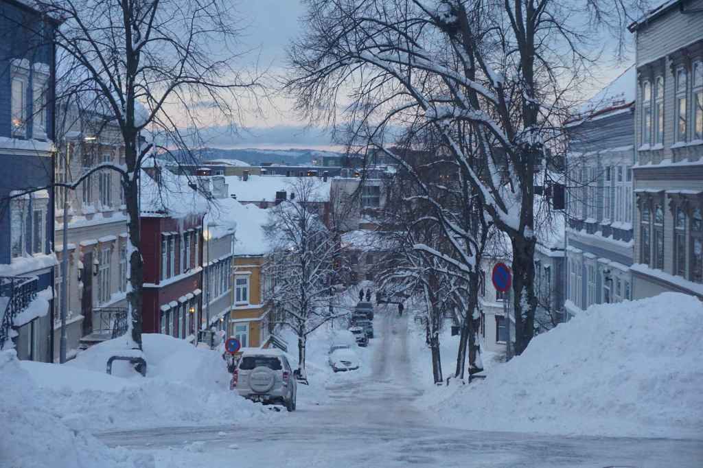 Steile Straße In Trondheim
