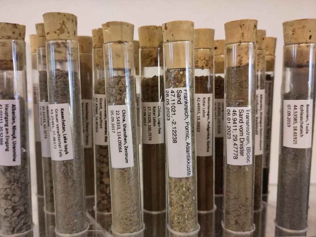 SANDSAMMLUNG NAHAUFNAHME