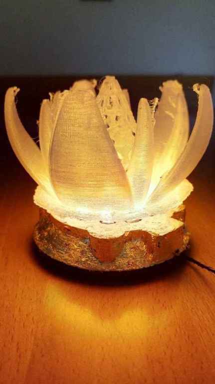 Schwebende Lampe Gold